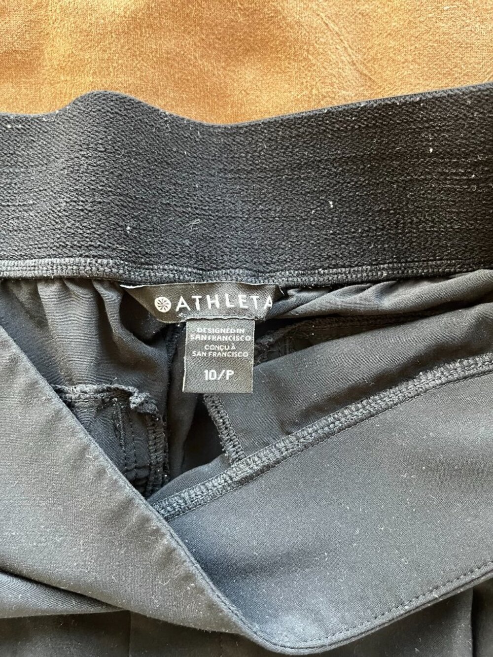 Athleta Brooklyn Heights Wide Leg Pleated Pants - Black - Size 10/P - Picture 7 of 7
